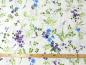 Preview: Patchworkstoff aus der Serie Flowershop Blüten auf weiß mit Maß